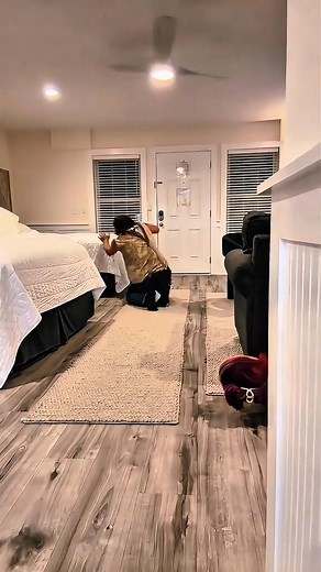 4.3K views · 99 reactions | Laying on the floor prank 藍 #scareprank #scarecam #scare #scared #foryou #funny #funnyprank # | Scare.Prank.USA | Facebook