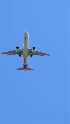 Iberia Airways Airbus A321XLR Flyover — 8K