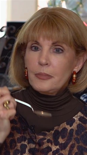 195K views · 2.2K reactions | Eating soup properly can make all the difference. Enjoy your soup, and make sure you’re enjoying it with finesse! #etiquette #etiquettetips #diningetiquette #souptok #diningmanners | The American School of Protocol | Facebook