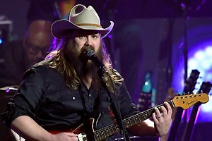 Chris Stapleton Releases Stripped-Down Video For ’Starting Over’