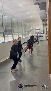 It was a busy Monday night at The Lindsay Skating Club — on and off the ice! ⛸️ As a Skate Ontario Club Modernization club, this incredible team is working hard to deliver exemplary programs for skaters at every stage, from Pre-Can all the way through to STARSkate. Stay tuned — we’ll be sharing more about the exciting initiatives this club has been working on this season very soon! In the meantime, visit our website to learn more about the Skate Ontario Club Modernization Pilot Program, presente