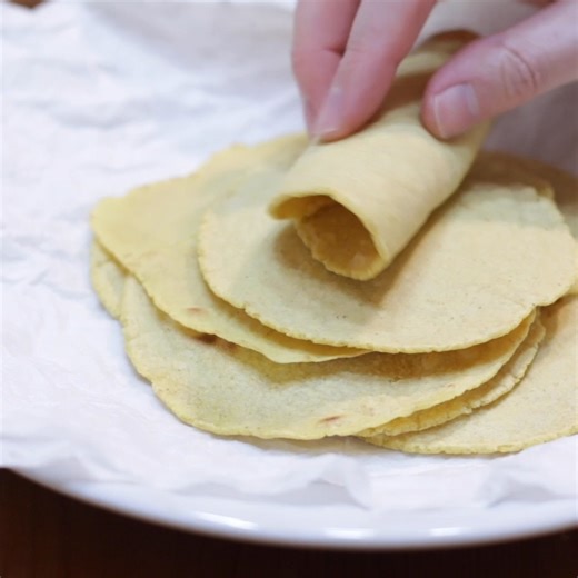 7.8K views · 105 reactions | Learn how to make corn tortillas from scratch. #corntortillas #tortillas | In The Kitchen With Matt | Facebook