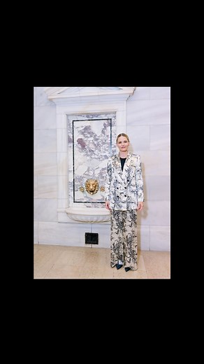 Jennifer Morrison | THE SUIT. Thank you, @lagencefashion, for this gorgeous outfit for the @nyplyounglions fiction award ceremony. Perfection. 🖤 | Instagram