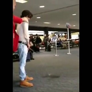 27K views · 64 reactions | Sans pression 藍 | Minute Scoop | Facebook