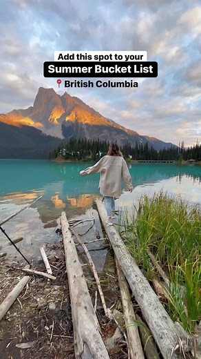 14 reactions | Emerald Lake, Yoho National Park One of the most...