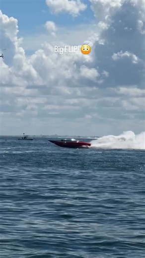 Haulover Inlet on Instagram: "Big flip at the races today! Everyone was okay. 🤙 Did we film your boat? Get your video here ➡️ www.wavyboats.net link in bio 🌊 🌊 🌊 #wavyboats #hauloverboats #yamahaoutboards #hauloverinlet #Miami #frescochannel #mercuryoutboards #boatingmiami #boatingaroundmiami #officiallyoffshore #centerconsolesonly #fishingteam #boatsdaily #boatsofinstagram #youtuber #usaboatlife #hauloverbeach #boataction #boatactionvideos #roughinlets #jupiterin