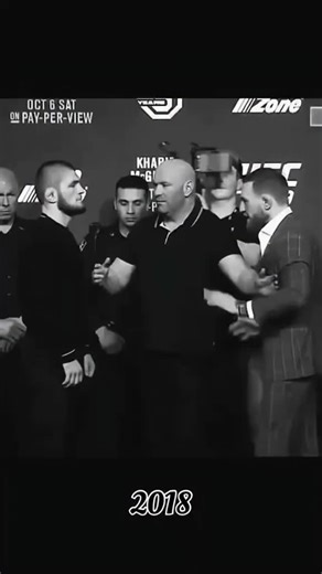 14.o2🖤 on Instagram: "This chimpanzee could arguably pass a memory test faster than most humans. 🧩⚡ In controlled cognitive experiments, chimpanzees can memorize the exact position of numbers on a screen after seeing them for just a fraction of a second, then recall them flawlessly once the numbers disappear. Humans, even when trained, consistently struggle to match this performance. The reason is neurological. Chimpanzee brains are optimized for rapid visual processing and instant recall, an