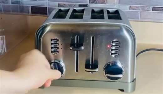 Watch I love Making Toast with This Toaster on Amazon Live