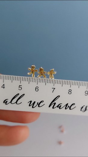 3.3K views · 1.4K reactions | Dancing Gingerbread #luciaknit #microcrochet #microcrochetart #microart #microartist #impossible #nanocrochet #crochet | LuciaKnit Creative Ideas | Facebook