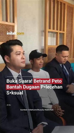 Betrand Peto akhirnya memberikan klarifikasi terkait laporan dugaan pelecehan seksual yang menyeret namanya. Ia membantah tuduhan tersebut dan mengatakan tidak mengenal perempuan berinisial ANW maupun rekannya. Betrand menyebut dirinya berada di sebuah kelab di kawasan SCBD, Jakarta Selatan, pada Sabtu (12/9), dan justru sempat berupaya melerai keributan. Ia juga menyatakan siap mengikuti proses hukum dan menyerahkan penanganan kasus tersebut kepada pihak berwenang. - Selengkapnya kunjungi websi