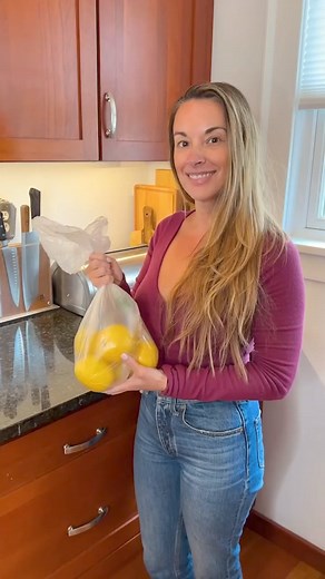 64K views · 879 reactions | 5 Best Lemon hacks & tricks  #hacks #easy #interesting #tips #reuse #recycle #diy #smart #lemon #tipsandtricks | Randy & Mandy | Facebook