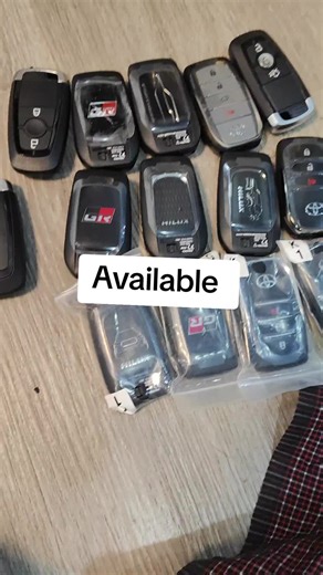 Ford Original Smart key Hilux Original Smart key တေရပါပြီ #Royalkeylocksmith #ကားသော့အမျိုးမျိုးပြုပြင်ရောင်း၀ယ်ရေး #09975984956 #09692562988