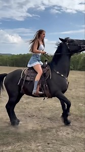 8.8K views · 33 reactions | Top Tips for Horse Riding for Beginners #horseride #horsetrack#horsegirl #horseridinglessons | Amar Lang | Facebook