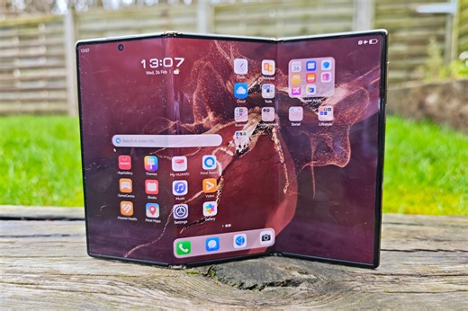 Two weeks with this tri-fold phone was like living in the future | Stuff