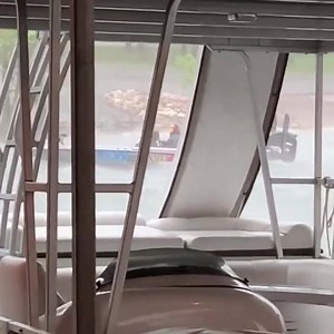 It got a little bit rough on Table Rock today 😳 | Russ Lane