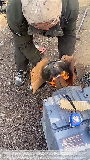 Gears expand and contract with temperature changes, allowing for quick shaft installation.