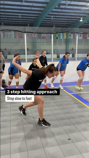 Volleyball hitting 3 step approach #volleyballcoach #volleyball #volleyballworld