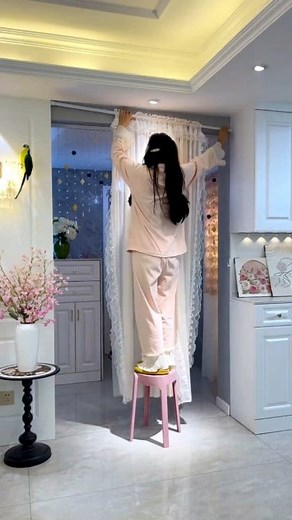 इस वीडियो में हम दिखा रहे हैं Stylish और Modern Curtain Designs, जो आपके घर, ऑफिस या रूम की सुंदरता को बढ़ा देंगे। देखिए नए trending designs, premium fabrics और easy installation ideas। हर style और budget के लिए perfect curtain inspiration यहाँ है! In this video, you’ll see beautiful and modern curtain ideas that transform your space instantly. From elegant drapes to trendy window curtains — everything you need for a stylish home makeover. 👉 Watch full video for the latest curtain trends and ho