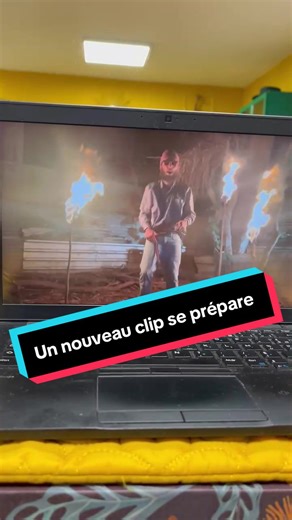 Le clip dash a fyah est entrain de se monter tranquillement, il sera disponible sur ma chaîne YouTube semaine prochaine. Restez connectés les amis 🔥🔥🔥🎵🎵 #Mactenriddim #RasCup #pourtoi #dancehall Beatykeyprod 🎵🎵🎵