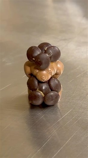 Dark Chocolate Armour as Heat Defence 🔥
