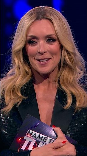 everyone in the audience was punching the air 😂 #celebritynamethattune