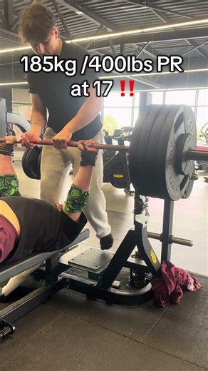 yes New PR 185kg at 17yo #benchpress #motivation #benchmobent #gym #bench