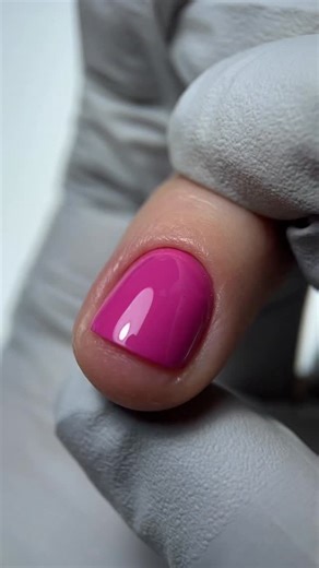 No hay nada como trabajar con herramientas que se sienten hechas para ti ✨ Desde el primer uso, @staleks_latam se volvió parte esencial de mi mesa de trabajo. 👀 Precisión, comodidad y resultados que simplemente se notan ❤️‍🔥. | Ellie nail salon