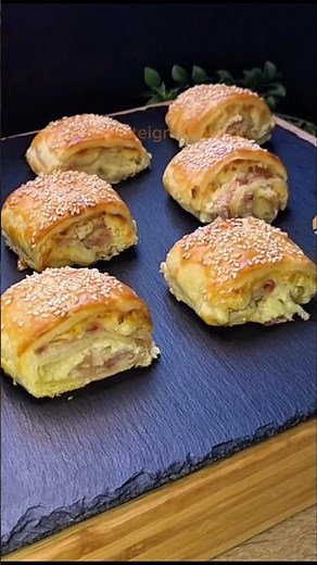 EVERYONE will ask you for this recipe! 🥓🧀 These bacon-cheese rolls are ADDICTIVE!