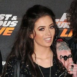 Alice Perrin – Age, Bio, Personal Life, Family & Stats | CelebsAges