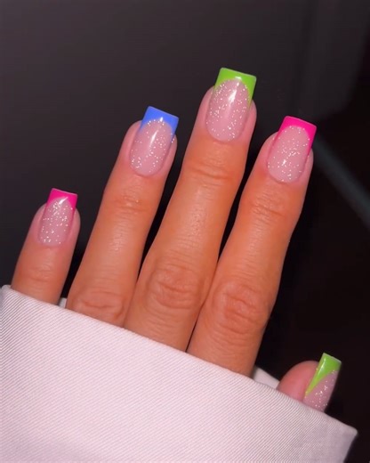 2.8M views · 8.5K reactions | Bright and colorful nail design ideas!  | MetDaan Nails | Facebook