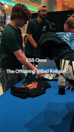 High energy, nonstop movement, and another unforgettable night in the books ⚡️ The ESS Crew was proud to support The Offspring x Bad Religion, bringing the hustle behind the scenes so fans could experience every anthem, every chorus, and every moment at full volume. From set-up to sell-out, it’s all about teamwork, efficiency, and amplifying good times wherever the show takes us. @The Offspring @badreligionband #ESSCrew #AmplifyingGoodTimes #TheOffspring #BadReligion #LiveMusic