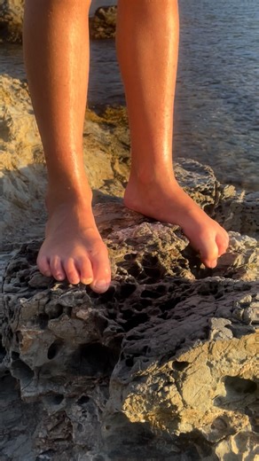 Barefoot Footwear for Kids on Instagram: "Kids don’t need “supportive” shoes. They need space: room for toes to spread, muscles to strengthen, balance to develop. Most kids’ shoes get in the way. Vivobarefoot footwear does the opposite. Strong feet start with freedom! #Vivobarefoot #BarefootShoes #BarefootLife #ShoesForKids #KidsBrands #WildKids #FreeRangeKids"