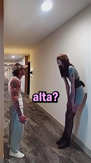This proves that height doesn't matter when there is true love!