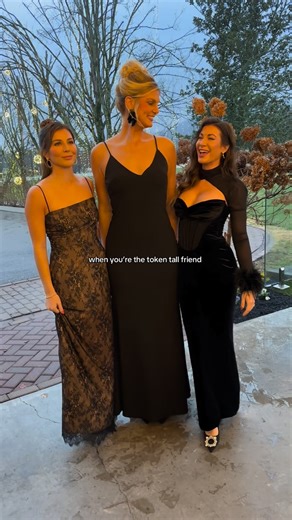 Lindsey on Instagram: "me & my Polly pockets"