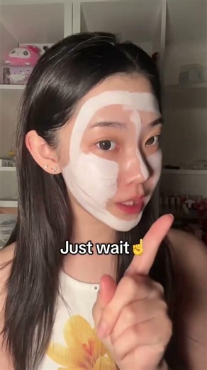 White foundation and brush stick two in one ❤️🫶🏻😭 #ytshorts #trendingshorts #whitefoundation ￼#yt