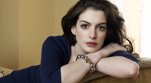 Anne Hathaway's body measurements, height, weight, age.