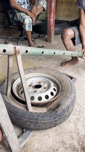 8.8K views · 80 reactions | #tyre #repairing #machine #tyrerepair2025 | Raju tyre Repairing | Facebook