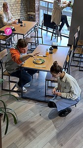 Waitress outsmarts rude customer. | Fabiosa - Live easy