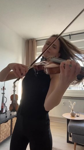 ViOLiNiA on TikTok