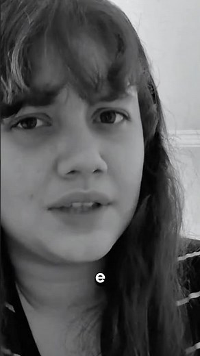 After Vitória MineBlox, fans pressure Júlia Minegirl to do a face reveal.