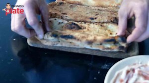 How To Make PANUOZZO NAPOLETANO - A Delicious Neapolitan Pizza Sandwich That's Easy To Make At Home!