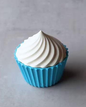 The perfect cupcake doesn't exi- 🤯 Cupcakes are my weak spot so I decided to 3D print the perfect cupcake mold so that they looked the same every single time! | Matt Adlard