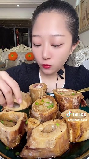 Satisfying ASMR Crunch Sounds for Relaxation
