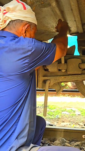 Work #whylossrail #lococupling #indianrailways2025 #IndianRailwayVlog #railsvideo #trainaccidentnews #bdrail #indianrailwayjourney #RailTechnology #bdrailway | Nazmus Salehi