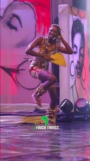 ✨ Lady Stuns Audience with Traditional Togo Dance on Stage 🇹🇬🔥 | African Culture
