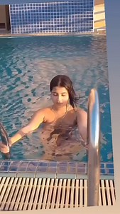 Wat are you watching guys change your mind set. #swimming #swimningpool #swimsuit #swimmingpooltime #nak #mind #water #insta #instagram#troll #explore #meme #shareinsta #i #shareindia♥️💯😊✨ #trendingreels #trend #feel #laughing #crazy #funnyvideos #funny #ladypodsquad #funtimes #funnymemes | Kenny Rules