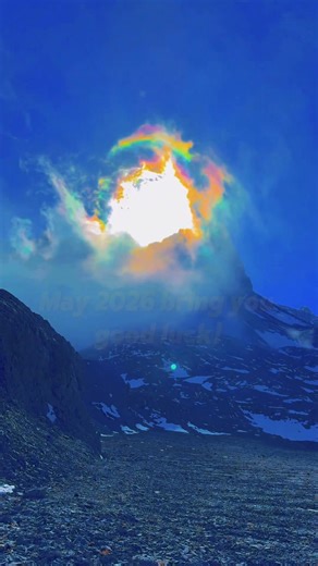 🌈 A Rare Rainbow Cloud on Jade Dragon Snow Mountain! Hikers recently spotted a stunning rainbow-colored cloud atop Jade Dragon Snow Mountain. This spectacular phenomenon appears when the sky is clear, clouds are thin and even, and tiny ice crystals or water droplets scatter sunlight at just the right angle, splitting it into seven vivid colors. Witness it, and may 2026 bring you good luck! #JadeDragonSnowMountain #RainbowCloud #NatureWonder #ChinaTravel #GoodLuck2026 #NaturePhotography | Jimu F