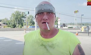 The Peanut Butter Cream Pie Pocketer! (Gas Station Encounters)