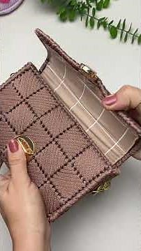 Embroidered clutch on fabric / Amaya clutch #crochetbags #crochettutorial