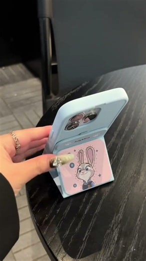 Beautiful iPhone 17 Pro Max Case 😍📱 | Trendy Phone Cover #Shorts